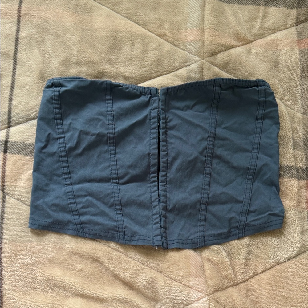 PrettyLittleThing Dark Blue Crop Top